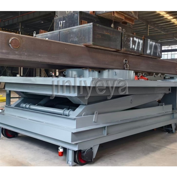 大庆定制升降车（设备可移动，可升降、台面可旋转）